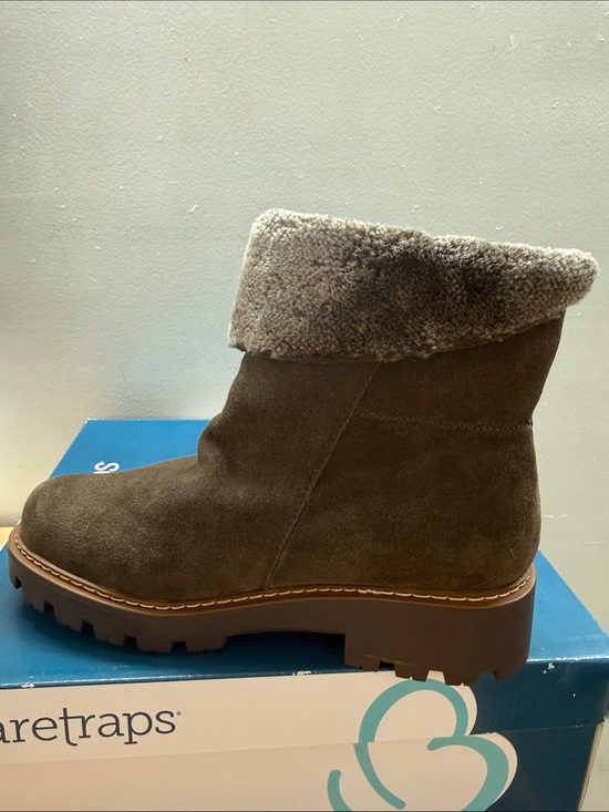 BareTraps Shoes - BareTraps WYOMING is Brown Suede Fleece-Cuff Lug Ankle Boot Woman’s Size 7 NWT